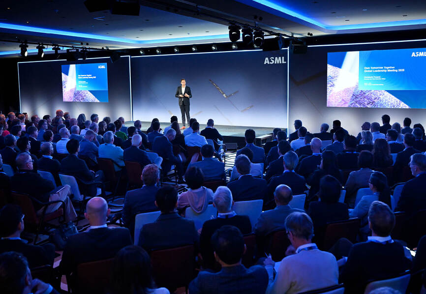 ASML_AR_2024_Page10_Image1_v2.jpg