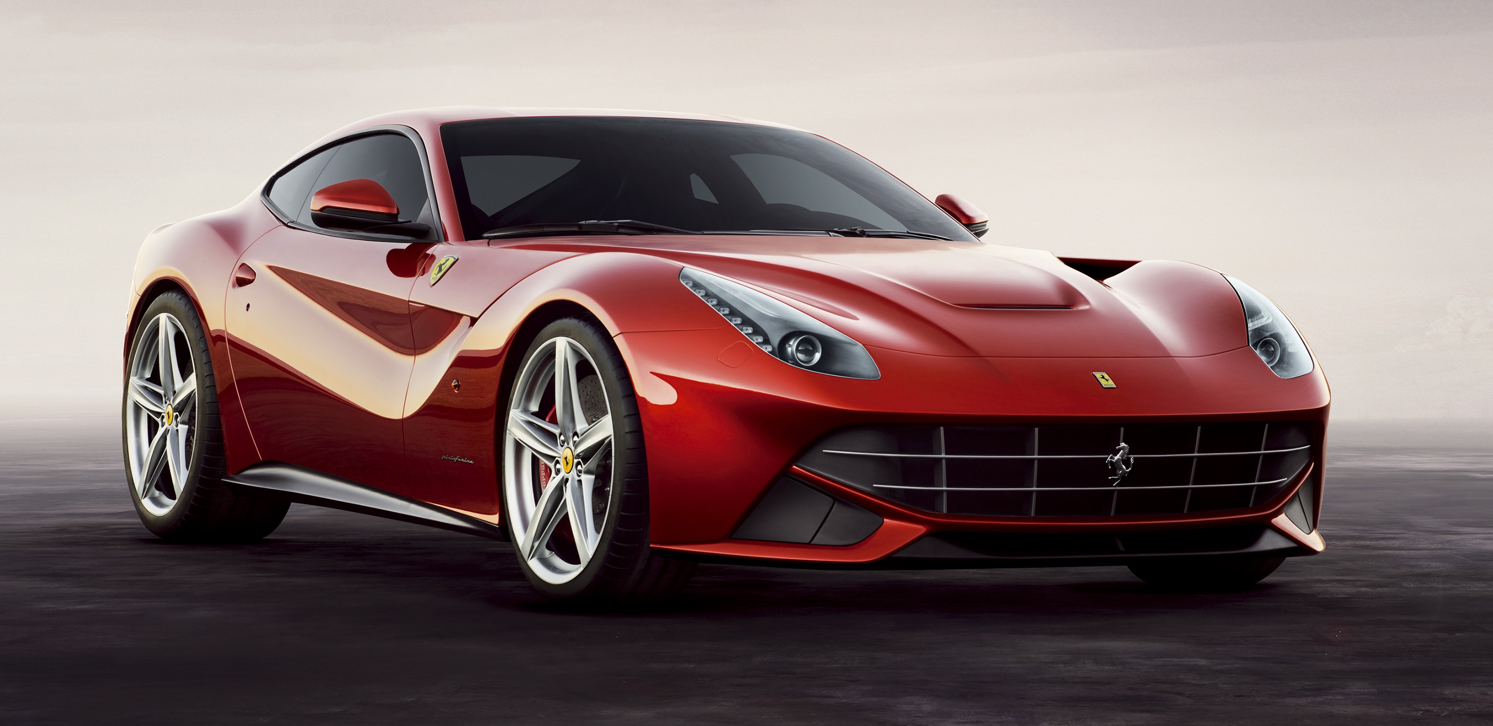 f12berlinettasmalla18.jpg