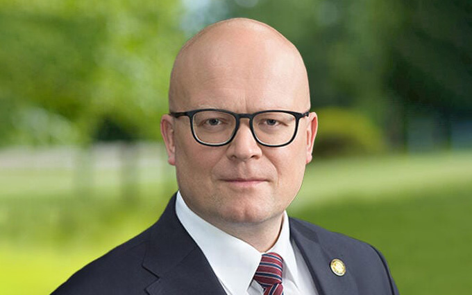 nokia-glt-bg-mikko-hautala-540x720px-02.jpg
