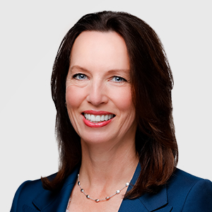 Kelly Follain - headshot - external - smile - 10k.jpg